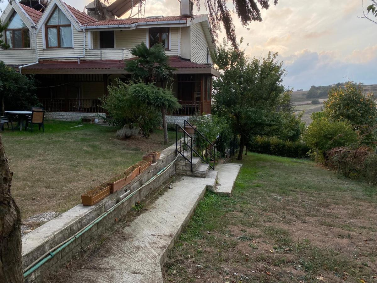 Havalimanina Yakin Orman Icinde Ferah Villa1 Arnavutkoy Esterno foto
