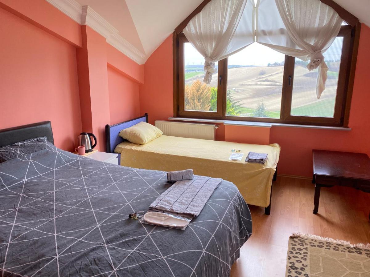 Havalimanina Yakin Orman Icinde Ferah Villa1 Arnavutkoy Esterno foto